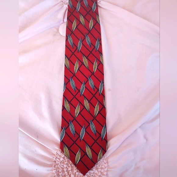 RETRO RED and BLACK SILK TIE by Z INC. - Picture 3 of 7
